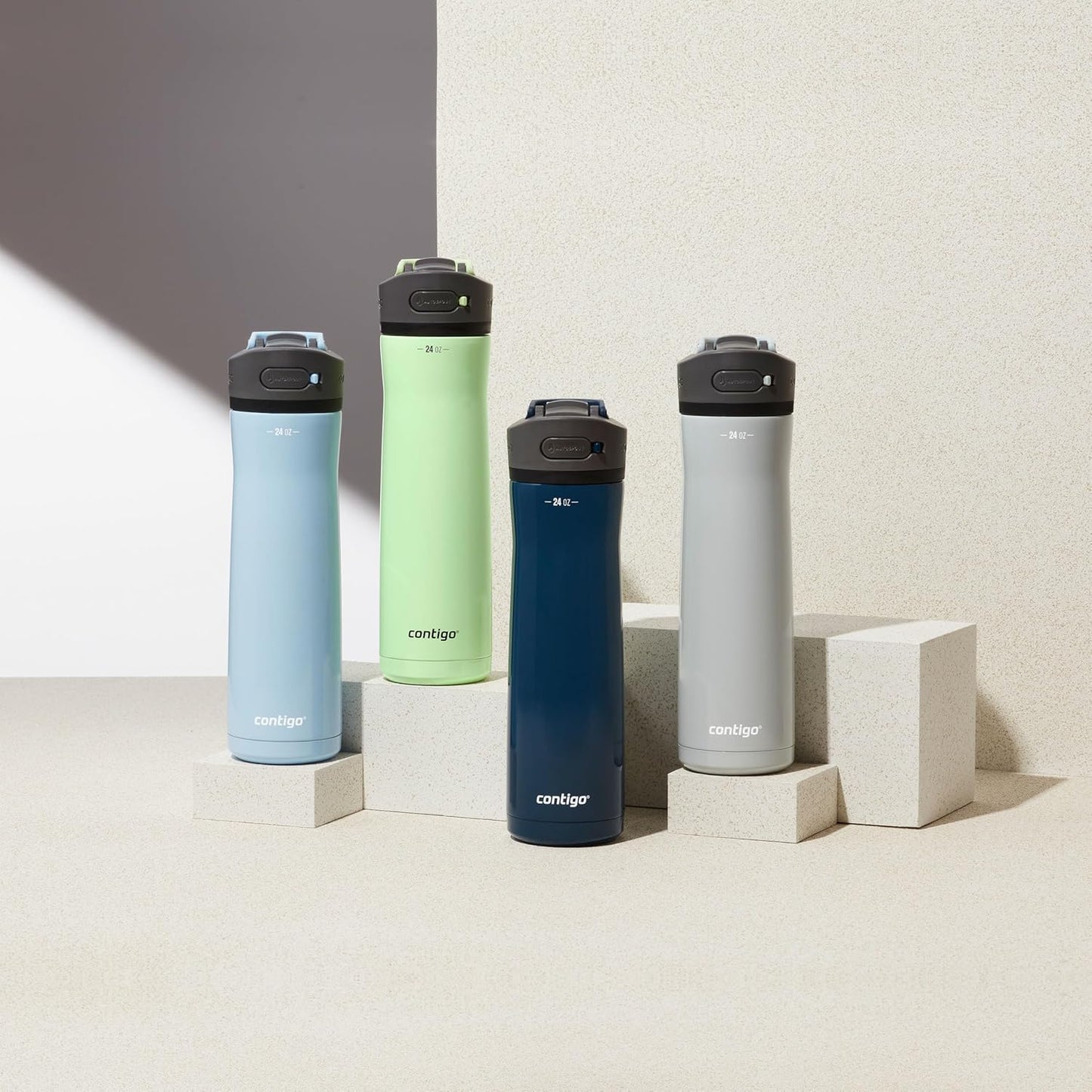 Ashland 2.0 Water Bottle with AUTOSPOUT Lid 24Oz. Licorice